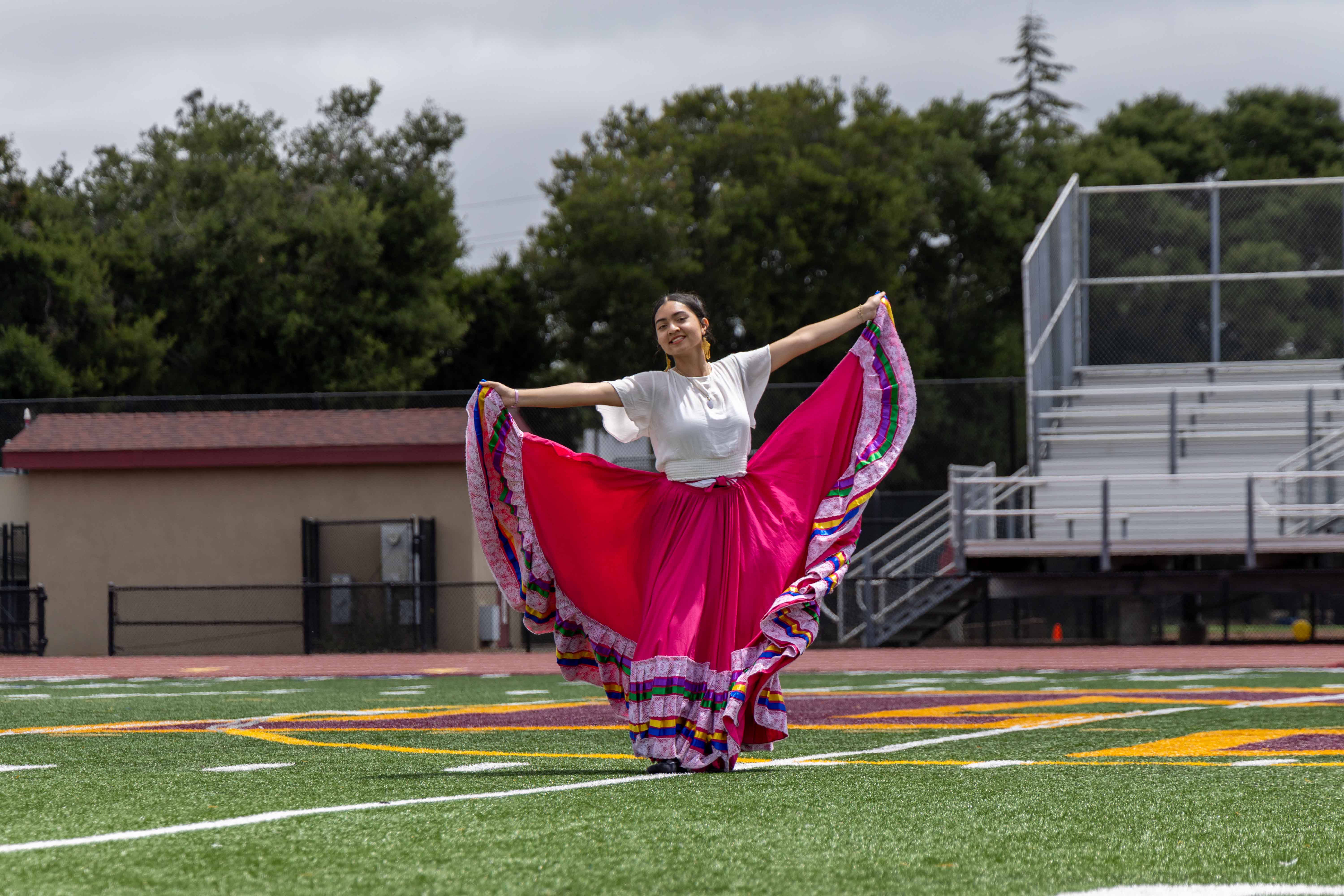 Senior Camila Gallardo Aguirre performs for Baile Folklórico.