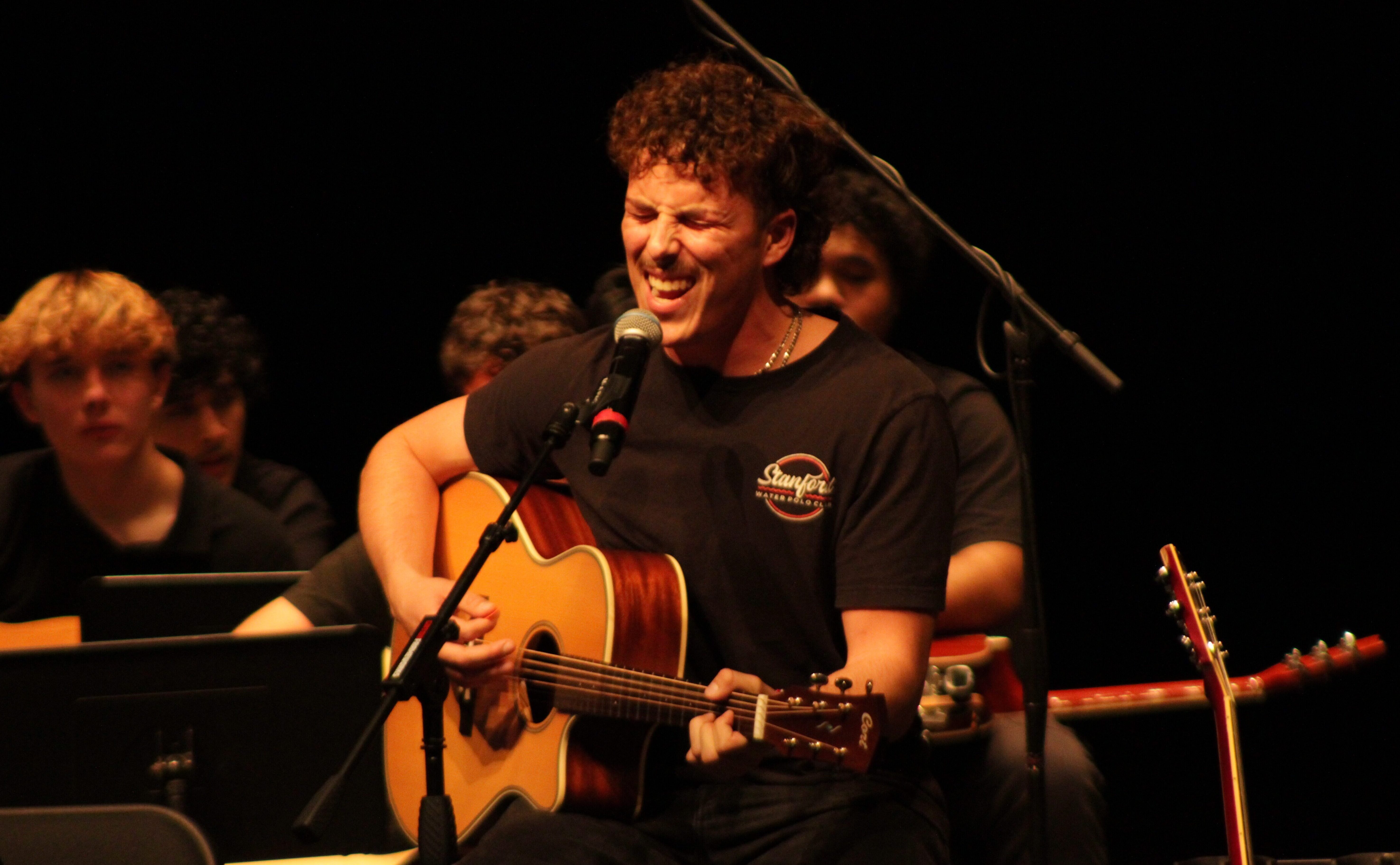 M-A Guitar Rocks the Stage at Winter Showcase / Alex Sanchez Jara