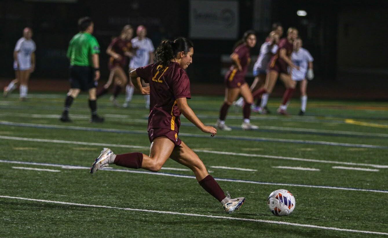 Girls Soccer Ends in a Draw Against Branham / Eliana Clapp