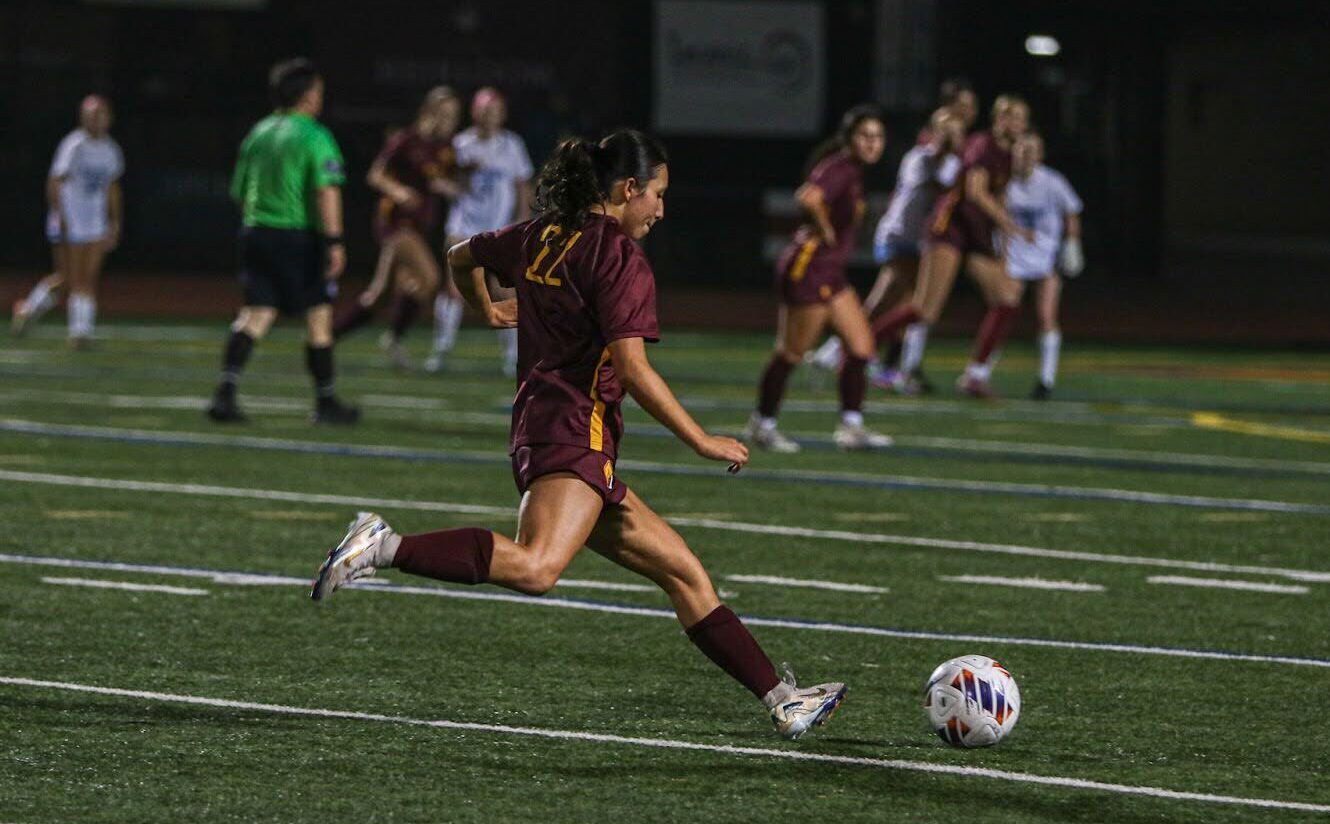 Girls Soccer Ends in a Draw Against Branham / Eliana Clapp